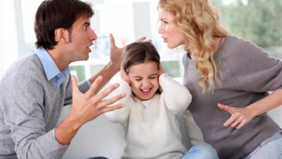 زوجة تتلون لتحصل على نفقة الصغار مضاعفة