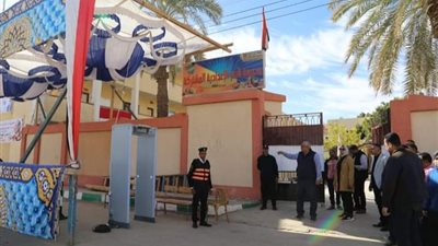 الانتخابات الرئاسية.. مكافأة لمدير مدرسة 6 أكتوبر بالوادي الجديد