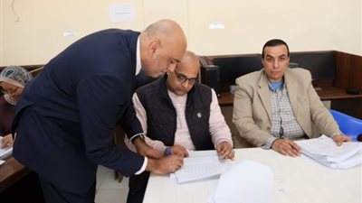 رئيس جهاز تنمية المشروعات يدلى بصوته في الانتخابات الرئاسية