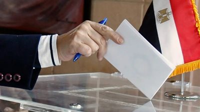 رئيس لجنة انتخابية بأسوان: أبناء الصعيد يشكلون ملحمة عظيمة