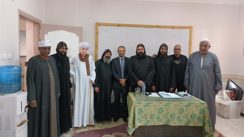 رهبان دير الأنبا باخوميوس
