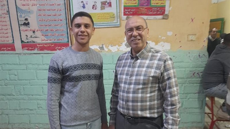 مشاركة الأب ونجله بالانتخابات الرئاسية