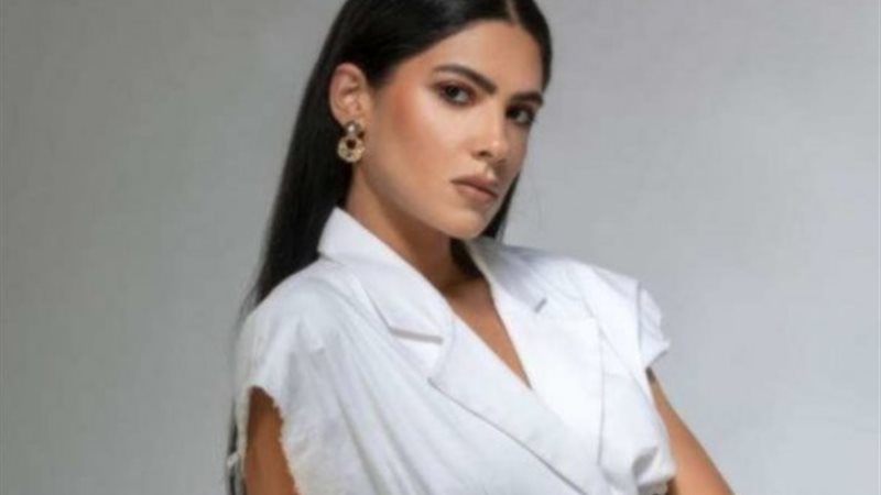 الفنانة هدى المفتي