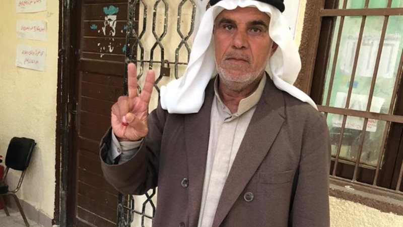 شيخ قبيلة العقايلة بشمال سيناء يشارك بالانتخابات