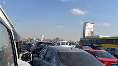 الحالة المرورية.. غلق جزئي بطريق الواحات وآخر أعلى كوبري الملك فيصل
