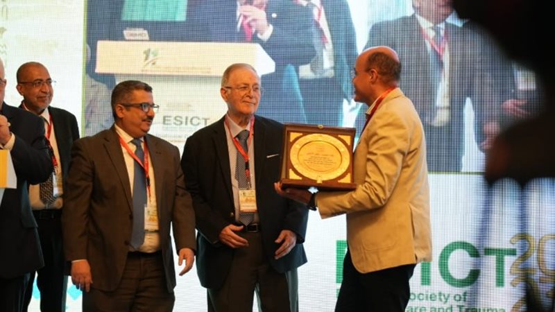الجمعية المصرية تُكرم عددًا من الأطباء
