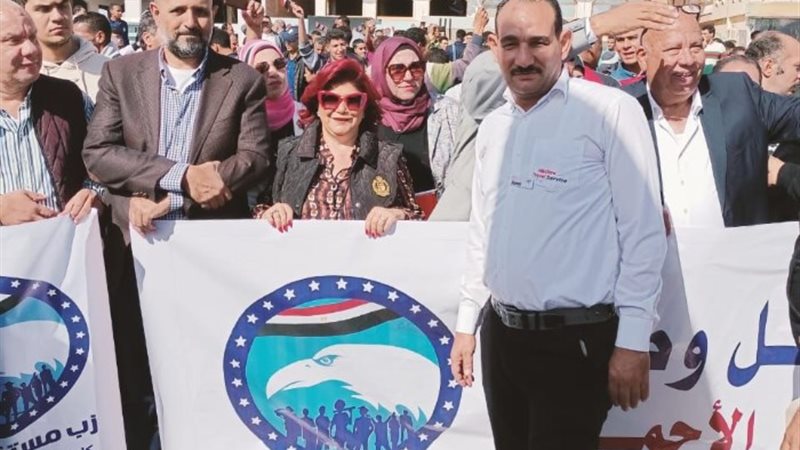 مستقبل وطن ينظم مسيرة بالبحر الأحمر لدعم الرئيس السيسي
