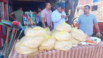 محافظ الدقهلية يوجه بالتحفظ على كميات من الخبز المدعم المباع بالسعر الحر