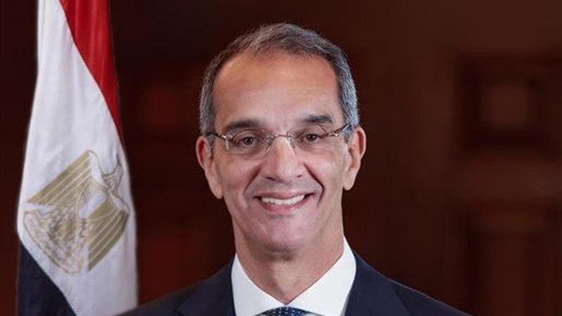 وزير الاتصالات