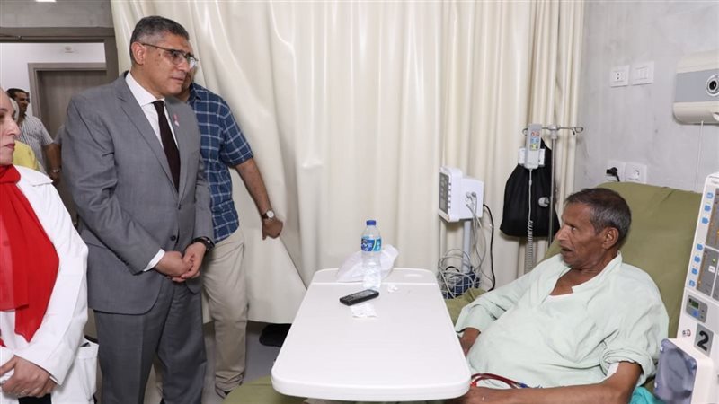 محافظ الجيزة يتفقد مستشفي الشيخ زايد العام 