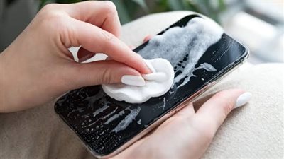 بأقل تكلفة.. 4 طرق منزلية لعلاج خدوش شاشة هاتفك المحمول 
