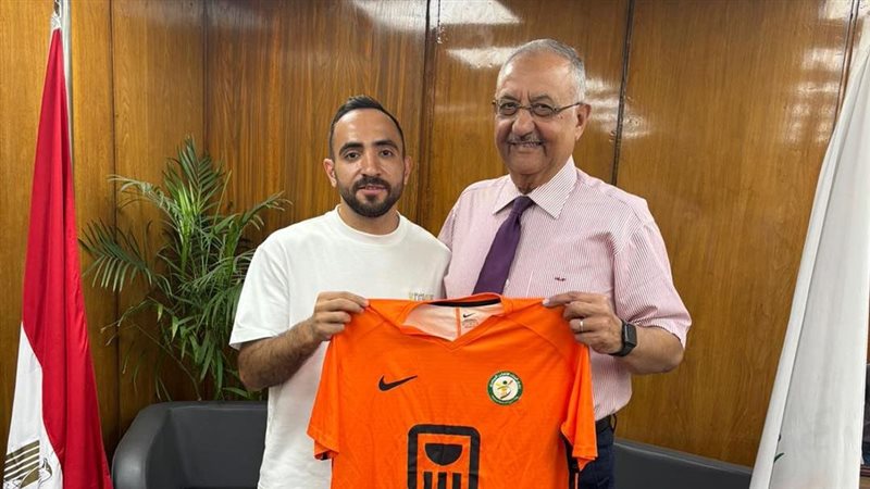 أحمد متعب وأشرف نصار