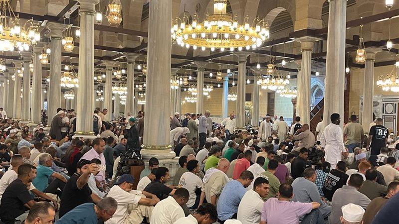 صلاة الجمعة من مسجد الحسين 