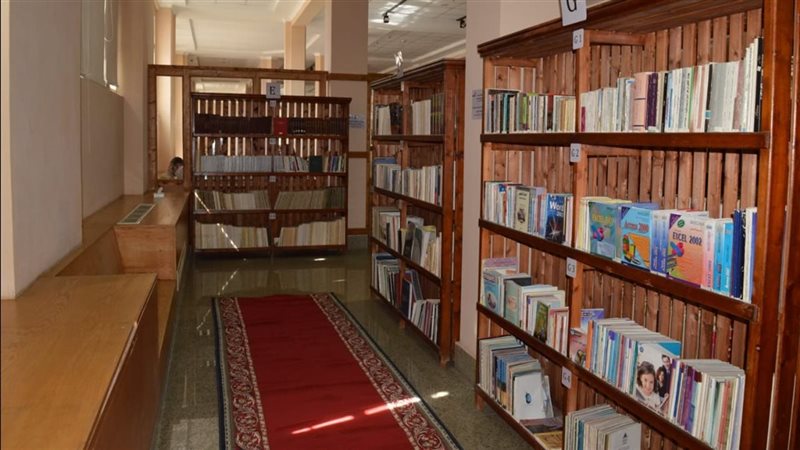  مكتبة متحف المركبات الملكية ببولاق 