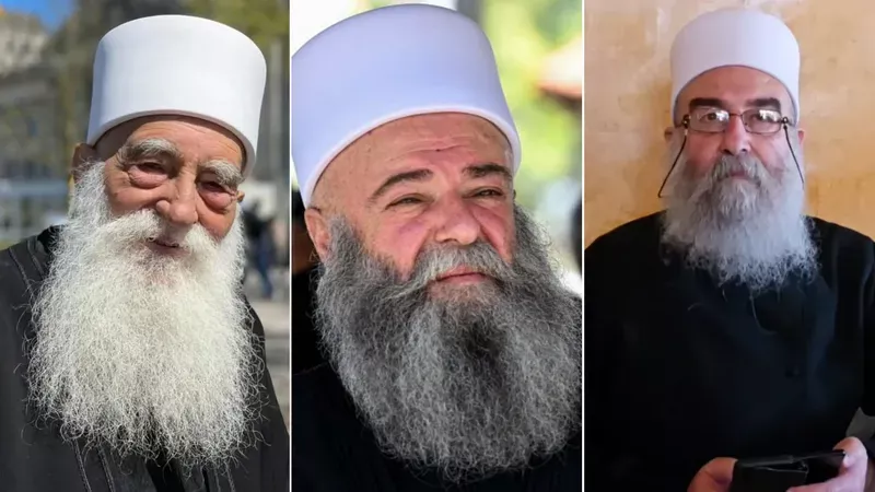 شيوخ الطائفة الدرزية من اليمين الهجري وجربوع والحناوي