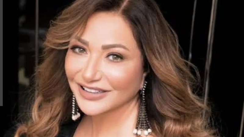 الفنانة ليلي علوي 