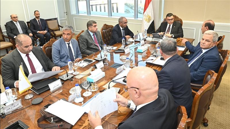 وزير الإسكان