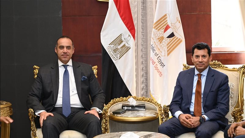 وزيرا الرياضة والشؤون النيابية