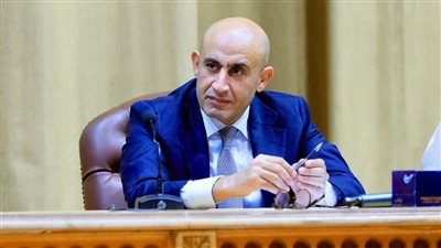  حمدي رزق يطالب وزير التعليم بإجراء كشف مخدرات شامل للعاملين بالمدارس 
