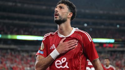 «حقيقة ولا..!» أزمة متابعين وسام أبو علي تثير غضب جماهير الأهلي 