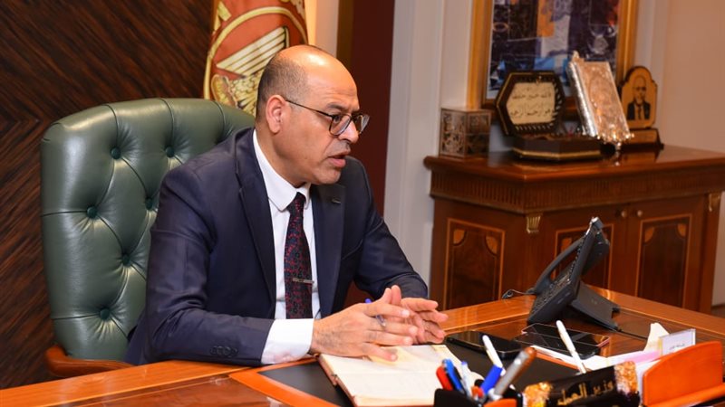 وزير العمل 