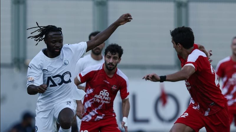 بيراميدز وتراكتور