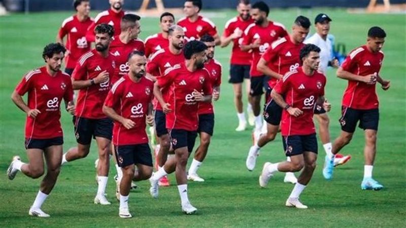لاعبي الأهلي