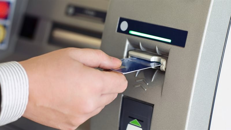 ماكينات الـ atm