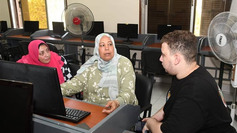 اعرف الكليات المتاحة