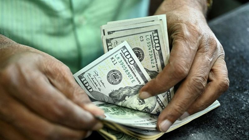 سعر الدولار اليوم