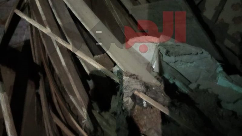 انهيار عقار