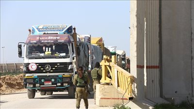 الاحتلال يعلن عن آلية جديدة لاستمرار تدفق بضائع التجار إلى القطاع