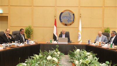 نائب رئيس الوزراء يشهد عمومية شركة أكتا للنقل الجماعي