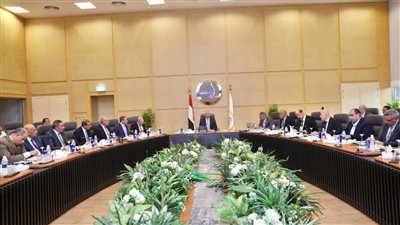 تحولت من الخسارة إلى الربح.. وزير النقل يشهد عمومية شركة القاهرة للعبارات