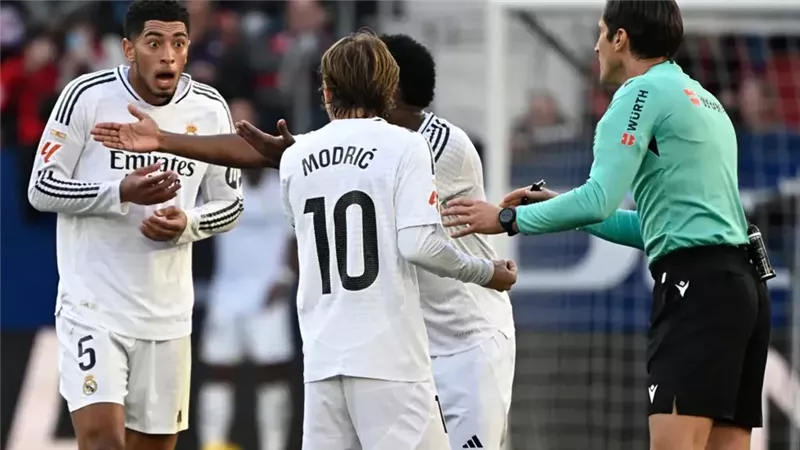 لاعبي ريال مدريد