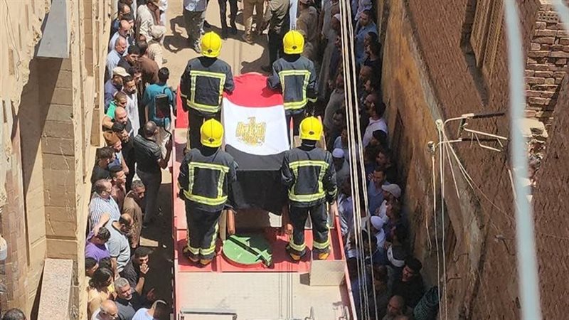 جانب من الجنازة العسكرية 