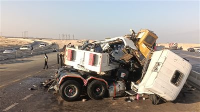 نائب محافظ سوهاج ينعى الضحايا ويتابع حالة المصابين في حادث الكريمات.. صور