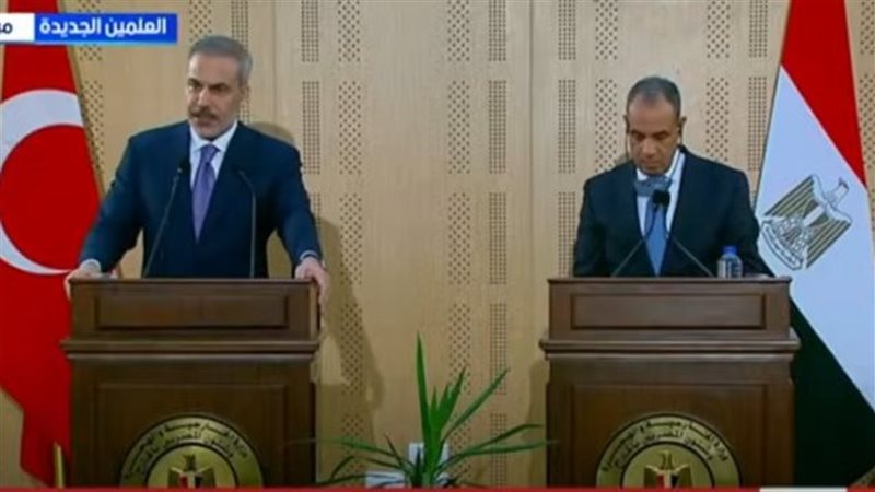 وزير الخارجية ونظيره التركي خلال المؤتمر
