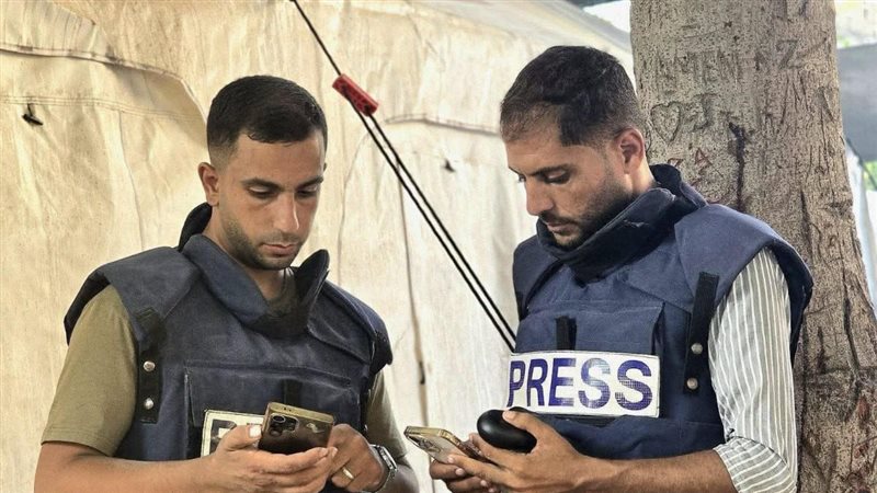 الزميل الصحفي الشهيد أنس الشريف 