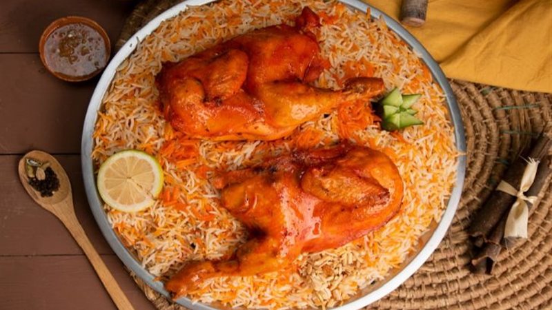 مندي الدجاج بالفحم