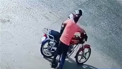 القبض على المتهم بمحاولة سرقة آخر في الأميرية وإشهار سلاح أبيض