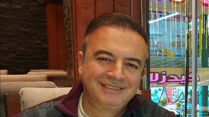 الدكتور أحمد يونس محلل سياسي وباحث أكاديمي لبناني 
