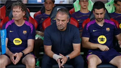 دفاع برشلونة بين الصلابة والتنوع.. 