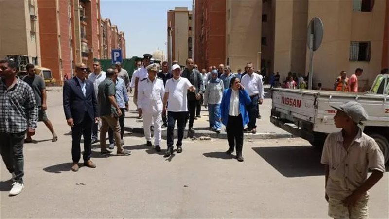 محافظ القاهرة يواصل لليوم الثالث حملته لإعادة الانضباط 