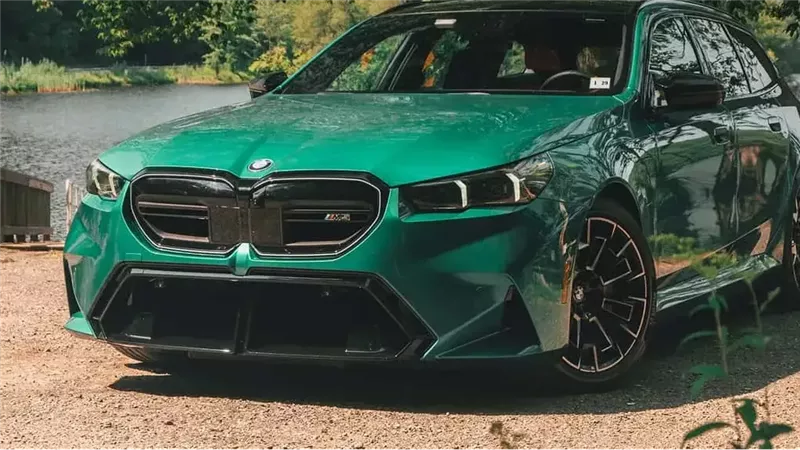 BMW M5 