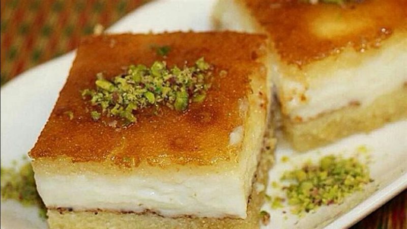 بسبوسة بالقشطة 