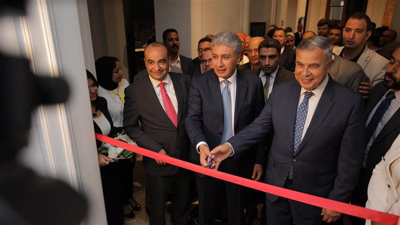 وزير السياحة ومحافظ الإسكندرية 