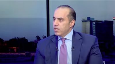المستشار محمود فوزي: القيادة السياسية تقف مع المواطن البسيط بمختلف القطاعات