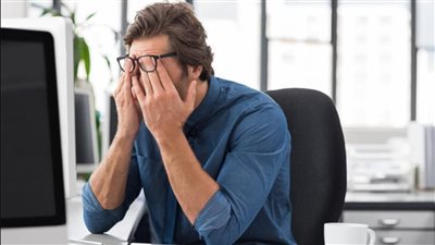 الإجهاد البصري.. نصائح ذهبية لحماية العين أثناء العمل