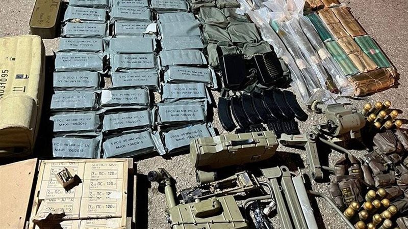 أسلحة وذخيرة عثر عليها الجيش اللبناني
